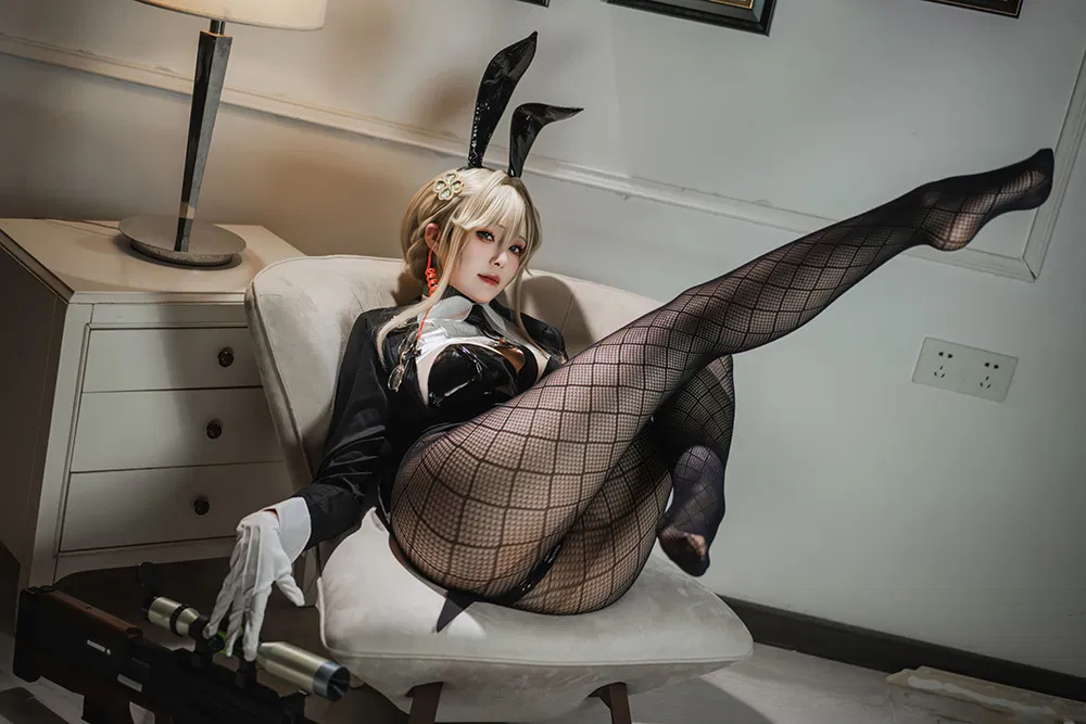Coser「Natsuko夏夏子」是什么来头？八重神子和逆兔女郎都拍过