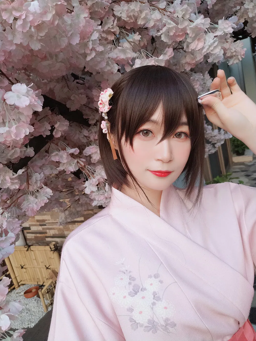 Coser「白银81是谁投资的」先别急着充值，资源免费路子聊清